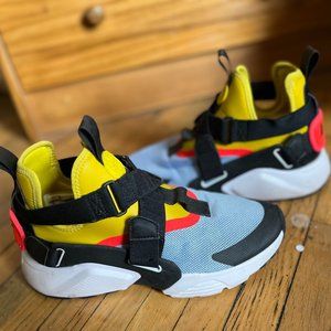 Nike Air Huarache City Multi-Color
